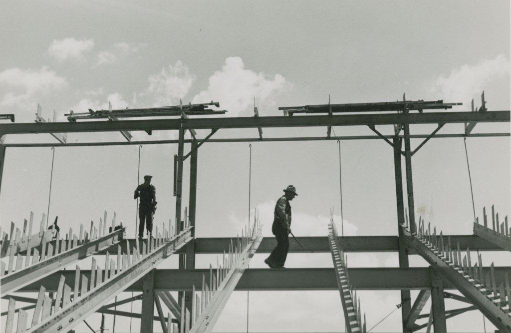 old-stadium-construction-of-new-stands-late30s (4)