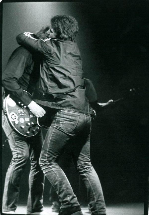 332646_10150442896680589_105618957_o