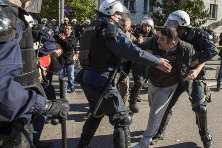 O prosvjedima u Podgorici – Pogriješi&nbsp;bolje!