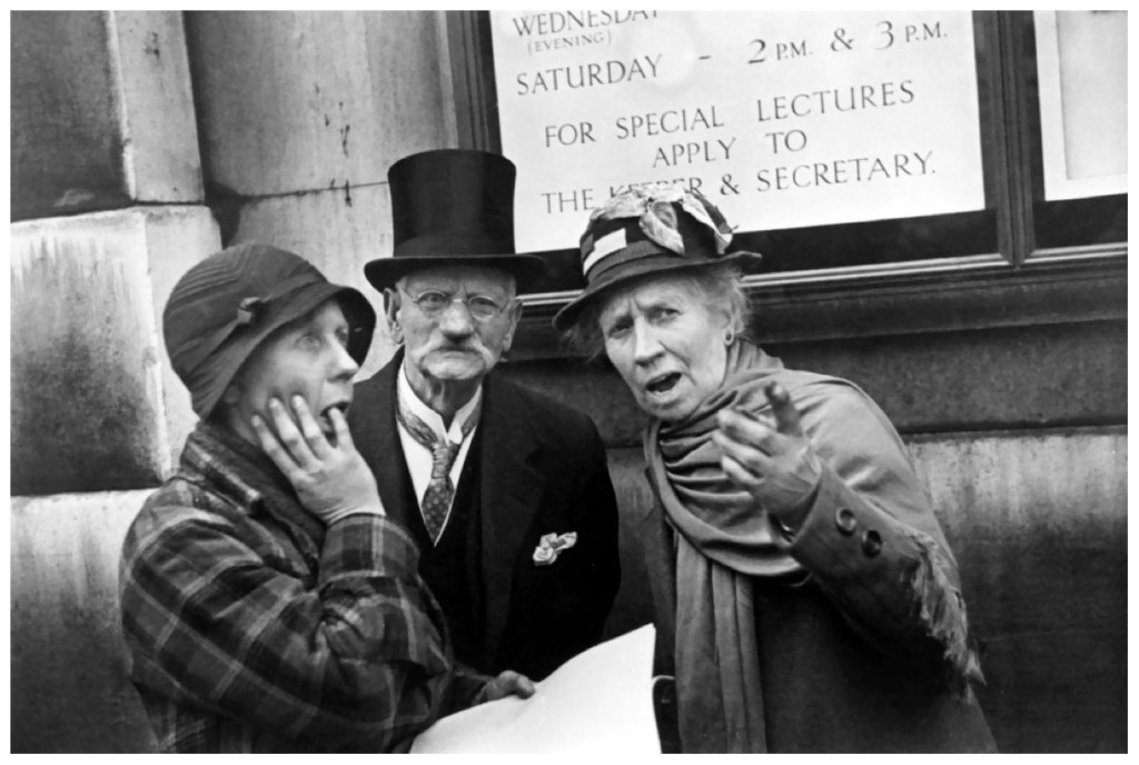 henri-cartier-bresson-coronation-of-king-george-vi-london-1937