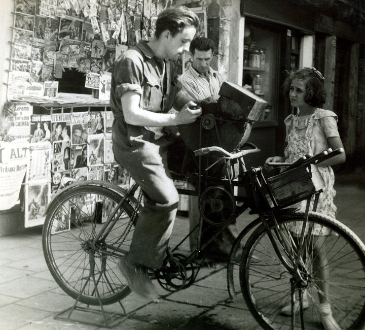 32236_124108767623503_100000731404799_175176_6373553_n