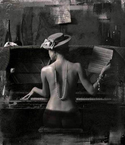 1618508_783336725013887_405345429_n