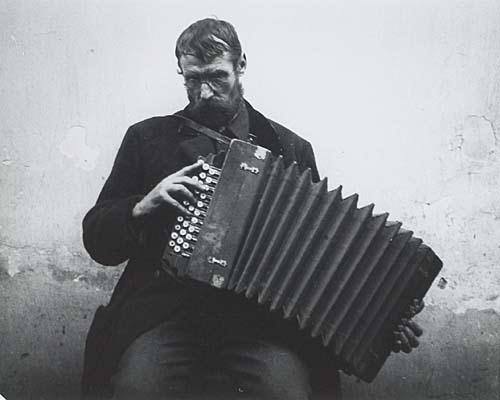 1654481_654357321291447_1674582438_n