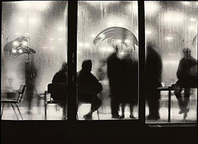 Mbela Sone Dipoko:&nbsp;VLADARI