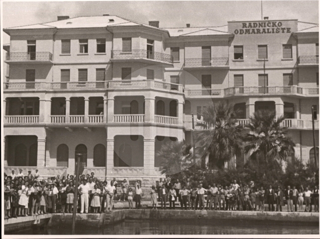 1. a. radničko odmarlišt