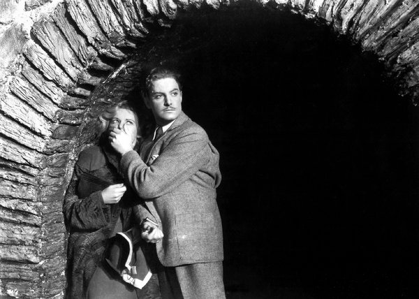 16SUBCOPYRIGHT2-articleLarge-v2