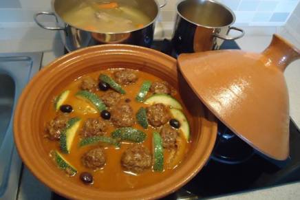 TAJINE: BERBERSKE MESNE&nbsp;KUGLICE