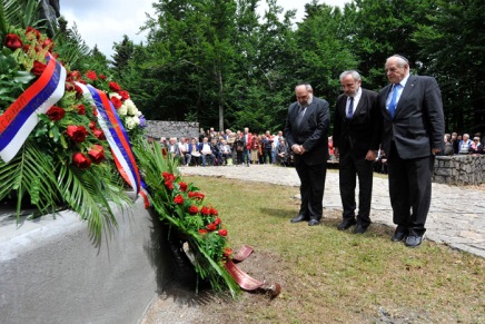 Ne može ista ruka vijenac nositi i u Bleiburg i u Jasenovac, nemojte nam miriti mrtve