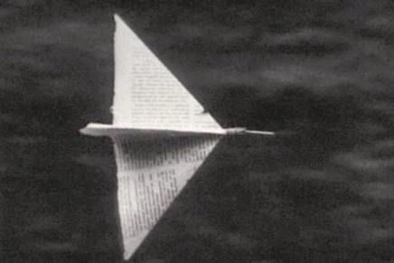 Nataša Andrić: ČOVEK KOJI JE ZAŠIO PISMO U SVOJ DŽEP,  NA LEVOJ STRANI&nbsp;GRUDI