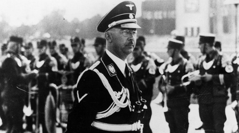 1. a. Heinrich-Himmler-798x445