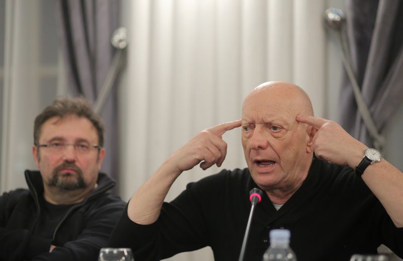 Zagreb, 29.01.2016 - Odrana je protestna tribina Kulturnjaci 2016 pod nazivom "Zato smo potpisali".Na slici Paolo Magelli i Zoran Feriæ. foto HINA/ Tomislav Pavlek/tp