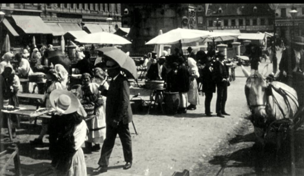 885110_942688915800013_3567818447759051991_o