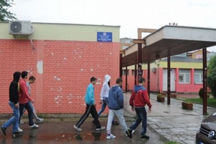 Predmet: SVAKODNEVNICA TINEJDŽERKE IZ BANJALUKE –&nbsp;RS