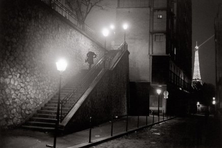 Božica Jelušić: LUNATIKOVA PJESMICA ZA LAKU&nbsp;NOĆ