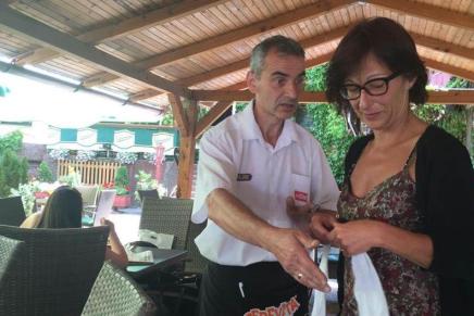 Diskriminacija u RS: Hartmann odbili poslužiti u&nbsp;kafiću