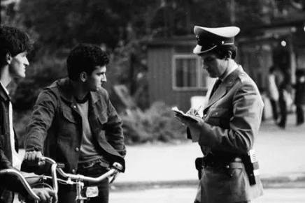 Božica Jelušić: VIJESTI IZ&nbsp;APSURDISTANA