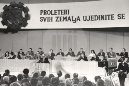 Zombi-efekt komunizma