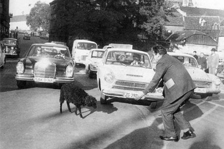 KAKO HRVATU PRODATI&nbsp;AUTOMOBIL