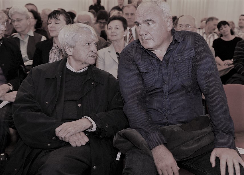 Zagreb, 17. rujna 2013., Novinarski dom - Predstavljanje knjige Aleksandra Stankovica ''Sto faca i Aca''. Predrag Matvejevic i Velimir Viskovic Photo: Robert Gaspert