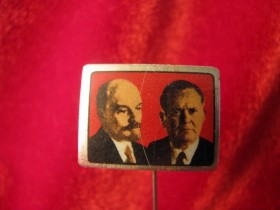 Oktobarska revolucija i Jugoslavija: Lenjin na Titovom&nbsp;stolu