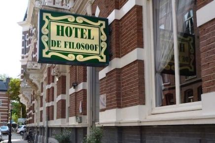 Milko Valent: HOTEL DE&nbsp;FILOSOOF