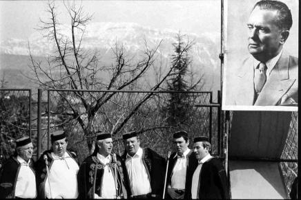 PRIRODA & DRUŠTVO: Nacionalno cvijeće i anacionalno&nbsp;smeće