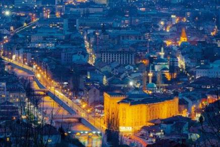 Stefan Simić: SARAJEVO – GRAD LEGENDA (veličanstveno i&nbsp;tragično)