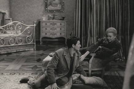 ZVONIMIR GOLOB: IMA IH KOJI SU UMRLI LJUBEĆI&nbsp;SE