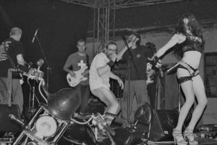 Naida Mujkić: MALO&nbsp;KAFANE