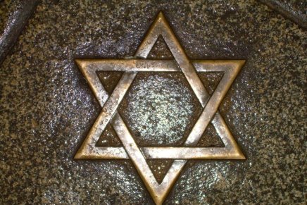 Božica Jelušić: O NESREĆI ILI O GLAČANJU OTPALE&nbsp;ZVIJEZDE