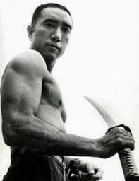 Nikola Devčić Mišo: TEHNOLOGIJE SUBJEKTIVNOSTI ILI SUBJEKTIVIZACIJE