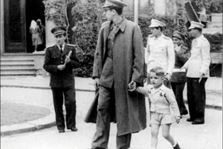 Oficir JNA nasilno odvodi hrvatskog dječaka u&nbsp;pionire