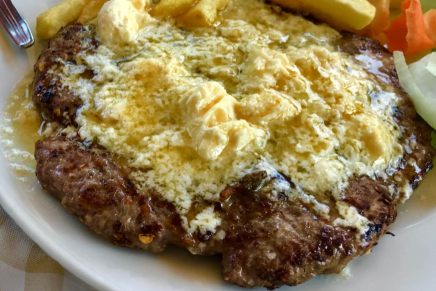 Alan Meniga: PLJESKAVICA, (ali&nbsp;kakva)