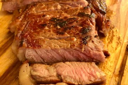 CLUB STEAK REVERSIBLE (i moje dvije&nbsp;tajne)