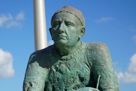 BORIS JOVANOVIĆ KASTEL: MOREPLOVAC I VELIKAN GRČKE POEZIJE NIKOS&nbsp;KAVVADIAS