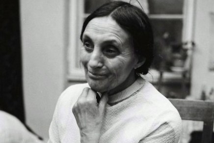 Božica Jelušić: LUTKA KOJA SE OTKINULA S&nbsp;KONCA