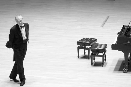 Sergei Rachmaninov: Moments Musicaux, Op 16   No. 1. U izvedbi Ive&nbsp;Pogorelića