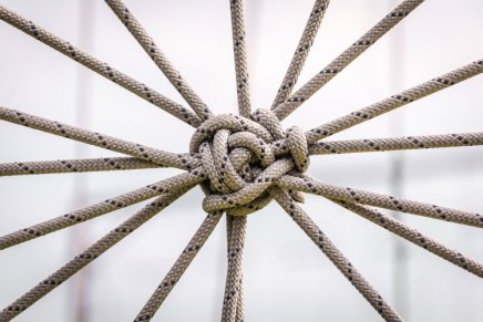 Boris Jovanović Kastel: MAČ I ŠTIT&nbsp;MEDITERANA