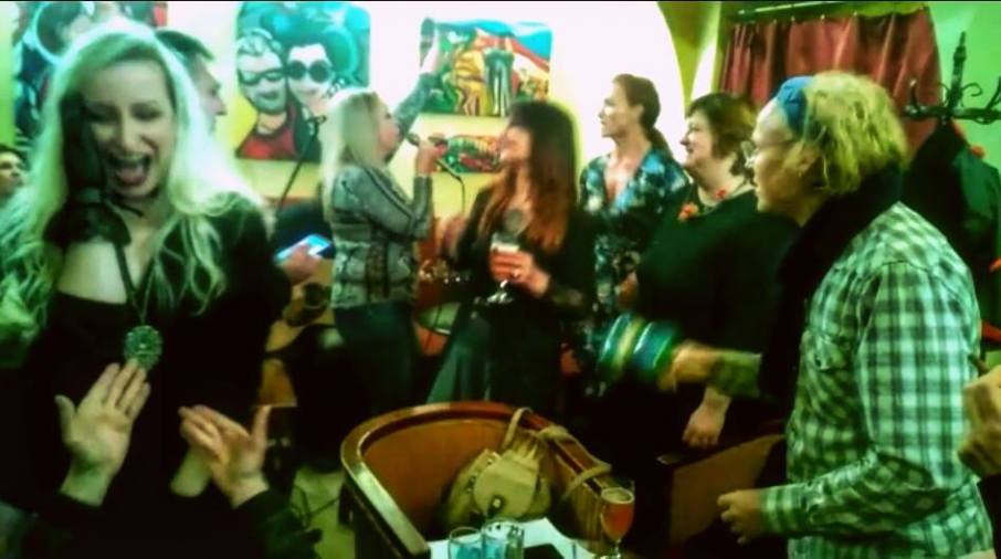 47580030_10218148203203394_2753534942561435648_n