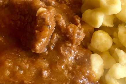 Alan Meniga: Gulaš (politički&nbsp;osvrt)