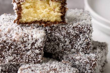 Edita Glavurtić: ČUPAVCI, KOKOS KOCKE ILI&nbsp;LAMINGTONI