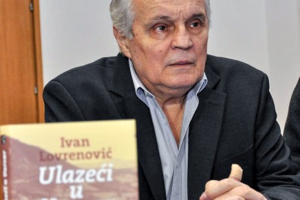 Ivan Lovrenović: KAO NARODI ŽIVIMO OPSJEDNUTI I UCIJENJENI UTVAROM MONOIDENTITETA, ČVRSTE SLITINE RELIGIJE I&nbsp;NACIJE