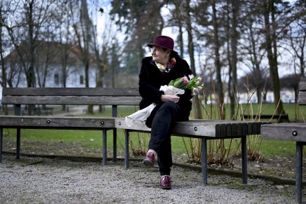Božica Jelušić: GNIJEZDO ČVORKA ILI (NE)LIJEPO&nbsp;STARENJE